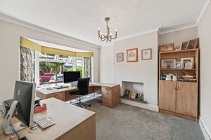 Sitting Room/Study- click for photo gallery